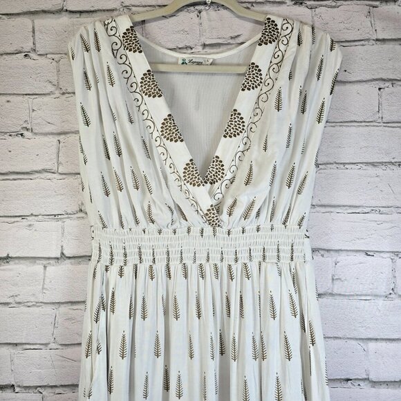 Elegant White Maxi Dress with Gold Accents - Picture 7 of 12